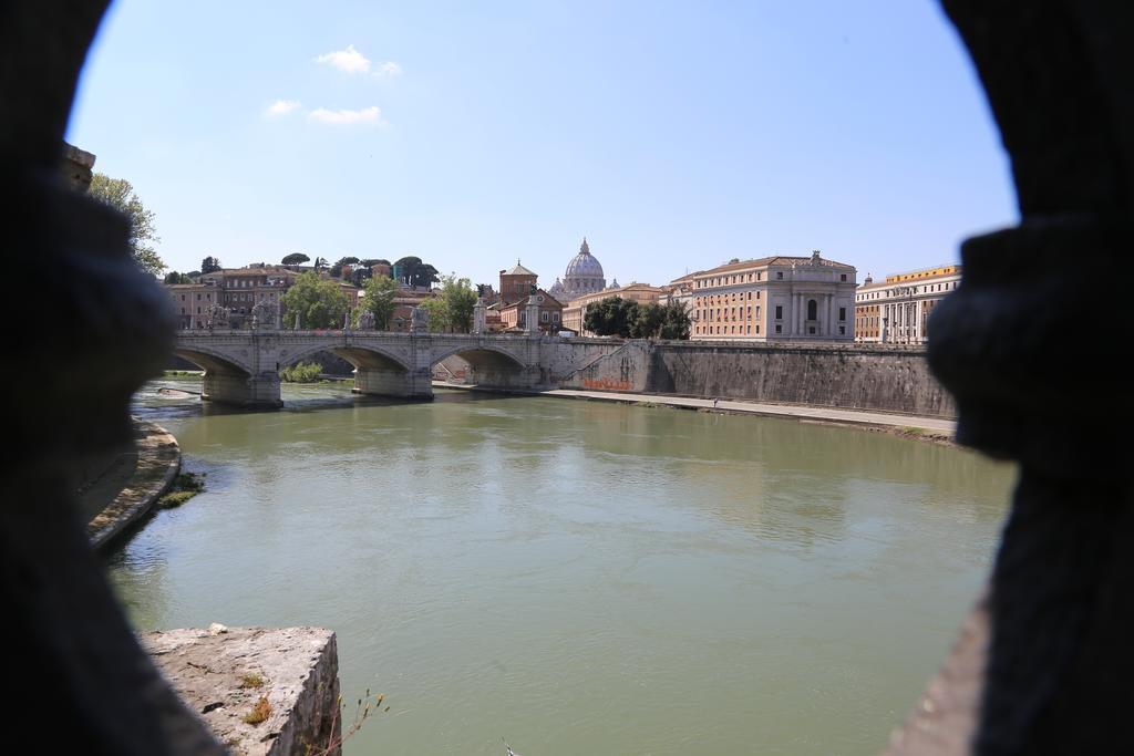 Caroline Rooms Rome Bagian luar foto